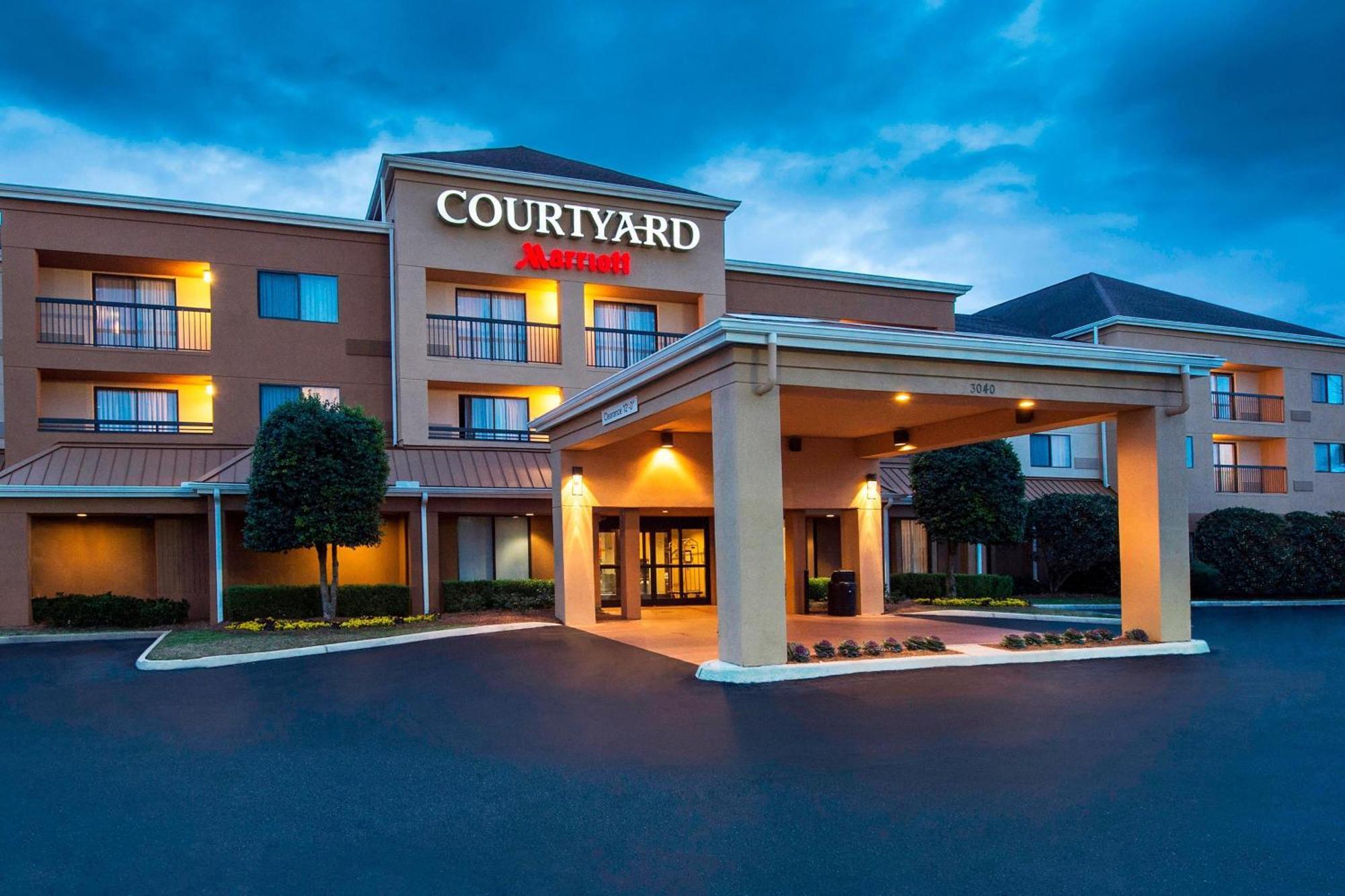 Courtyard By Marriott Dothan Exterior photo